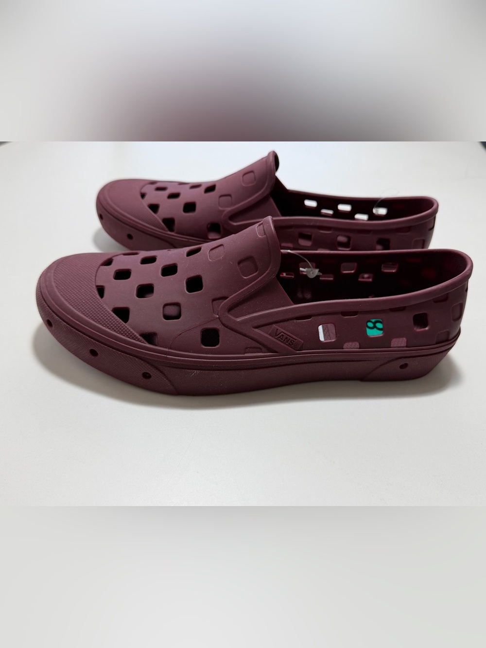 NWT Vans Slip-On TRK, all-rubber, water-friendly outdoor to be Hybrid W 9.5/ M 8 - Picture 4 of 8